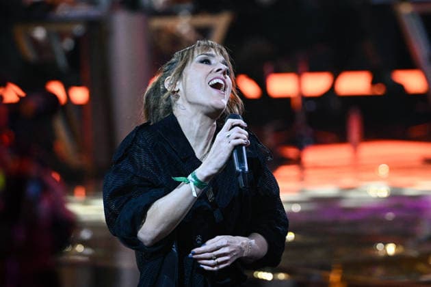 The Telethon show in Paris FA French songer Zaz performs during the Telethon show on France Television in Paris on December 5, 2025. Photo by Firas Abdullah ABACAPRESS.COM Paris Ile-de-France France  Copyright: xAbdullahxFiras ABACAx