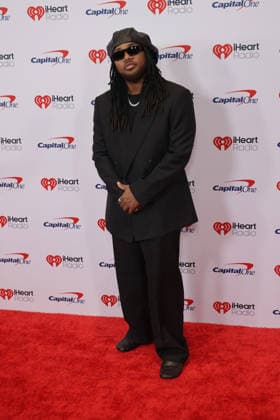 iHeartRadio 102.7 KIIS FM s Jingle Ball 2025 - Arrivals Leon Thomas III attends iHeartRadio 102.7 KIIS FM s Jingle Ball 2025 at Intuit Dome on December 05, 2025 in Los Angeles, California. Inglewood INTUIT DOME California USA Copyright: xCraSH imageSPACEx