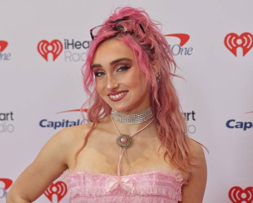 iHeartRadio 102.7 KIIS FM s Jingle Ball 2025 - Arrivals McKenzi Brooke attends iHeartRadio 102.7 KIIS FM s Jingle Ball 2025 at Intuit Dome on December 05, 2025 in Los Angeles, California. Inglewood INTUIT DOME California USA Copyright: xCraSH imageSPACEx