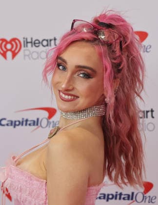 iHeartRadio 102.7 KIIS FM s Jingle Ball 2025 - Arrivals McKenzi Brooke attends iHeartRadio 102.7 KIIS FM s Jingle Ball 2025 at Intuit Dome on December 05, 2025 in Los Angeles, California. Inglewood INTUIT DOME California USA Copyright: xCraSH imageSPACEx