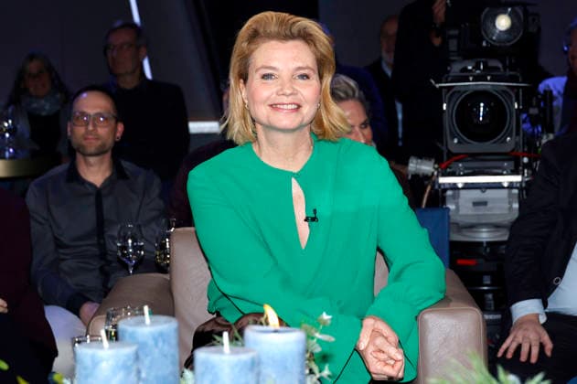 Annette Frier at the recording of the NDR Talk Show in the NDR television studio Lokstedt Hamburg, 05 12 2025 Foto:xH.xHartmannx xFuturexImagex ndr_talk0512_5228