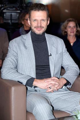 Florian Schroeder at the recording of the NDR Talk Show in the NDR television studio Lokstedt Hamburg, 05 12 2025 Foto:xH.xHartmannx xFuturexImagex ndr_talk0512_5260