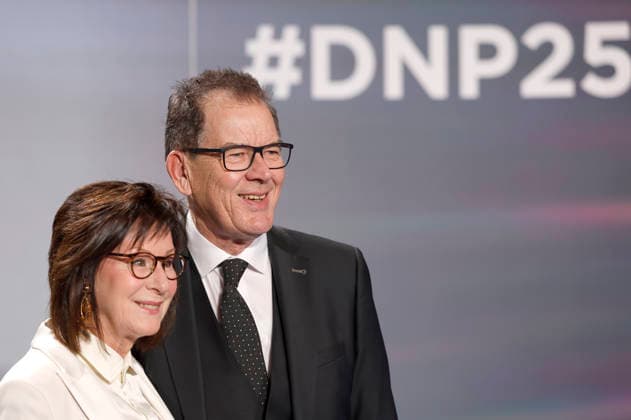 Gerd Müller with his wife Gertie Müller Hoorens at the presentation of the 18 German Sustainability Award 2025 at the Maritim Hotel Düsseldorf, 05 12 2025 Foto:xR.xSchmiegeltx xFuturexImagex dnp0512_5216