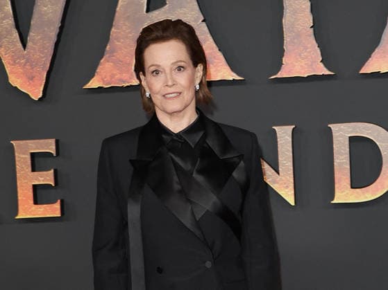 Sigourney Weaver Avant première du film Avatar Fire and Ash Avatar de Feu et de Cendres à la Seine Musicale de Boulogne Billancourt le 5 décembre 2025 Coadic Guirec Bestimage Preview screening of the film Avatar Fire and Ash at the Seine Musicale in Boulogne Billancourt on December 5, 2025 Paris France  Copyright: xCOADICxGUIRECx xBESTIMAGExCOADICxGUIRECx xBESTIMAGEx