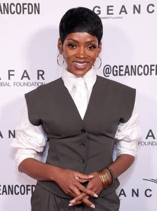 The GEANCO Family Reunion Holiday Gala - LA Caroline Chikezie At The GEANCO Family Reunion Holiday Gala-At The 1 Hotel In West Hollywood CA, USA on December 05, 2025. Photo by Fati S ABACAPRESS.COM West Hollywood CA United States  Copyright: xFatixSadou ABACAPRESS.COMx