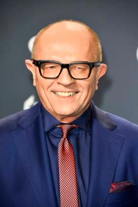ABBduesseldorf Stefan Schulze Hausmann German journalist guest on the blue carpet at the 18th German Sustainability Award 2025 ceremony at the Maritim Hotel on 05 12 2025 NRW Germany