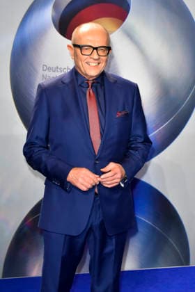 ABBduesseldorf Stefan Schulze Hausmann German journalist guest on the blue carpet at the 18th German Sustainability Award 2025 ceremony at the Maritim Hotel on 05 12 2025 NRW Germany
