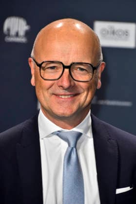 ABBduesseldorf Karsten Schwanke German meteorologist and TV presenter as a guest on the blue carpet at the 18th German Sustainability Award 2025 ceremony at the Maritim Hotel on 05 12 2025 NRW Germany