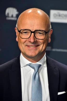 ABBduesseldorf Karsten Schwanke German meteorologist and TV presenter as a guest on the blue carpet at the 18th German Sustainability Award 2025 ceremony at the Maritim Hotel on 05 12 2025 NRW Germany