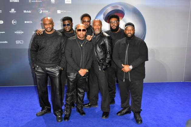 ABBduesseldorf Naturally 7 US American a cappella group as guests on the blue carpet at the 18th German Sustainability Award 2025 ceremony at the Maritim Hotel on 05 12 2025 NRW Germany