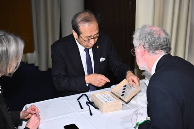 Susumu Kitagawa, laureate in chemistry, donates a personal item to the Nobel Museum in Stockholm, Sweden, December 6, 2025 STOCKHOLM SWEDEN x10090x  Copyright: xClaudioxBresciani TTx NOBEL CHAIRS ARE SIGNED BY THE PRIZE WINNERS 8koV76jRTP0