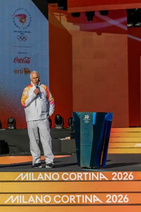 December 6, 2025, Rome, Italia, Italy: 06 12 2025 Rome, The Olympic Torch departs from Rome for the Milan Cortina 2026 Winter Olympics. Giovanni Malago Rome Italy  - ZUMAa289 20251206_zia_a289_006 Copyright: xFrancescoxFotiax