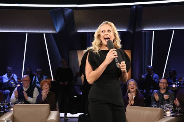 Barbara Schöneberger hosts the NDR Talk Show on 5 12 2025, photo session before the broadcast in the 3 program of NDR television in the Hamburg Lokstedt television studio
