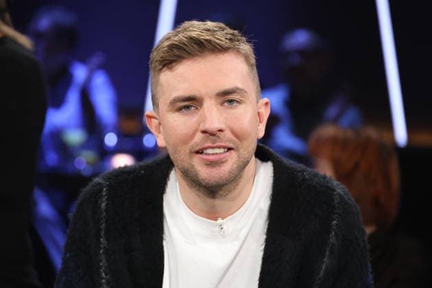 Christoph Kramer, soccer world champion and author, as a guest on the NDR Talk Show on 5 12 2025, photo session before the broadcast in the 3 program of NDR television in the Hamburg Lokstedt television studio