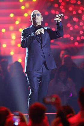 The Great Christmas Show 2025 Eros Ramazzotti Italian pop singer, songwriter and music producer The Great Christmas Show presented by Giovanni Zarrella ZDF Live broadcast from 04 12 2025 in the Baden Arena Offenburg Offenburg, Baden Württemberg, Germany