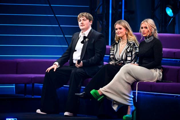 STOCKHOLM, SWEDEN 20251206 Finalists Love Hedlund Stenmarck, Tuva Rawall and Nicolina Mercedes Brandström during the final of Idol 2025 STOCKHOLM SWEDEN x10060x  Copyright: xHenrikxMontgomery TTx IDOL 2025 t2pmEJ4iwSw