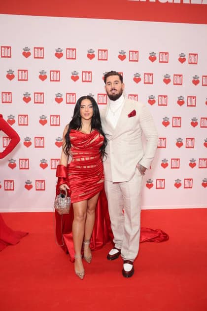 Donation gala A Heart for Children 2025 Leyla Lahouar and Mike Heiter at the TV donation gala A Heart for Children at Studio Adlershof on 06 12 2025 in Berlin Copyright: xEventpressxKochanx