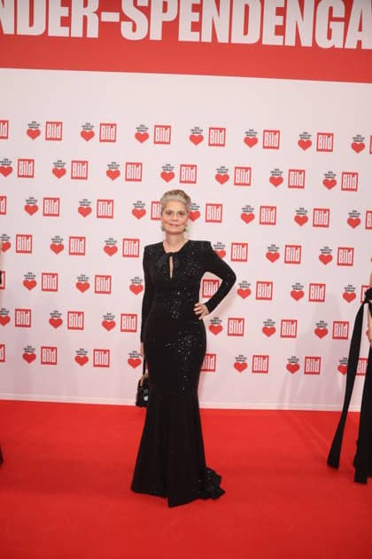 Donation gala A Heart for Children 2025 Sarah Wiener at the TV donation gala A Heart for Children at Studio Adlershof on 06 12 2025 in Berlin Copyright: xEventpressxKochanx