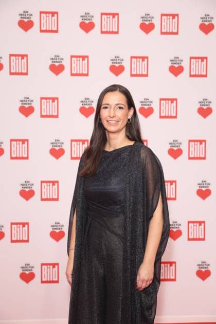 Donation gala A Heart for Children 2025 PÄ±nar Atalay at the TV donation gala A Heart for Children at Studio Adlershof on 06 12 2025 in Berlin Copyright: xEventpressxKochanx