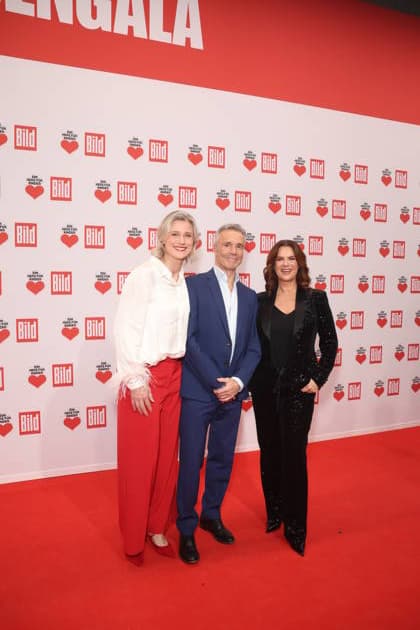 Donation gala Ein Herz für Kinder 2025 Britta Heidemann, Hannes Jaenicke and Katarina Witt at the TV donation gala Ein Herz für Kinder at Studio Adlershof on 06 12 2025 in Berlin Copyright: xEventpressxKochanx