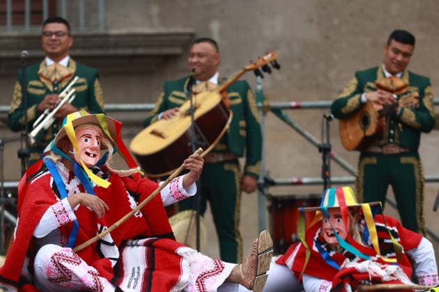 News Bilder des Tages Mexican President Claudia Sheinbaum leads Seven years of transformation in Mexico City MEXICO CITY, MEXICO - DECEMBER 06: Mexican dancers perform during the massive rally named Seven years of transformation at the Zocalo main square, in Mexico City, Mexico on December 06, 2025. The event which drew hundreds of thousands of people was held to celebrate seven years of MORENA party in power. Daniel Cardenas Anadolu Mexico City Mexico. Editorial use only. Please get in touch for any other usage.  Copyright: x2025xAnadoluxDanielxCardenasx