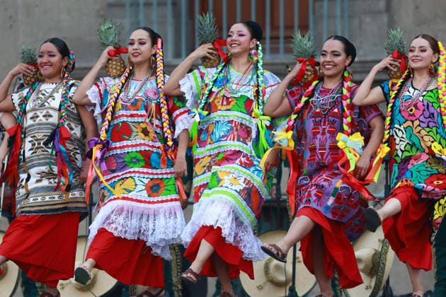 Mexican President Claudia Sheinbaum leads Seven years of transformation in Mexico City MEXICO CITY, MEXICO - DECEMBER 06: Mexican dancers perform during the massive rally named Seven years of transformation at the Zocalo main square, in Mexico City, Mexico on December 06, 2025. The event which drew hundreds of thousands of people was held to celebrate seven years of MORENA party in power. Daniel Cardenas Anadolu Mexico City Mexico. Editorial use only. Please get in touch for any other usage.  Copyright: x2025xAnadoluxDanielxCardenasx
