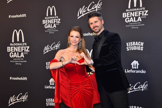 Jana Schoelermann und Thore Schoelermann bei der Benefiz Gala zugunsten der McDonalds Kinderhilfe Stiftung am 6.12.2025 in Muenchen McDonalds Benefiz Gala 2025 in Muenchen *** Jana Schoelermann and Thore Schoelermann at the benefit gala for the McDonalds Childrens Aid Foundation on 6 12 2025 in Munich McDonalds Benefit Gala 2025 in Munich 