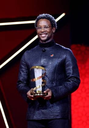 Akinola Davies Jr, Best Actor Award at the closing ceremony of the 22nd Marrakech International Film Festival, Morocco, on December 6, 2025 Dominique Jacovides Bestimage Closing ceremony of the 22nd Marrakech International Film Festival, Morocco, on December 6, 2025 Marrakech Maroc  Copyright: xDOMINIQUExJACOVIDESx xBESTIMAGExDOMINIQUExJACOVIDESx xBESTIMAGEx