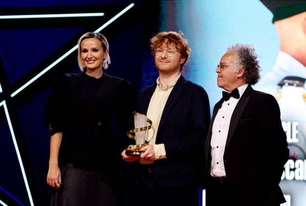 Julia Ducournau, Oscar Hudson, Prix de la Mise en Scène, Hakim Belabbès at the closing ceremony of the 22nd Marrakech International Film Festival, Morocco, on December 6, 2025 Dominique Jacovides Bestimage Closing ceremony of the 22nd Marrakech International Film Festival, Morocco, on December 6, 2025 Marrakech Maroc  Copyright: xDOMINIQUExJACOVIDESx xBESTIMAGExDOMINIQUExJACOVIDESx xBESTIMAGEx