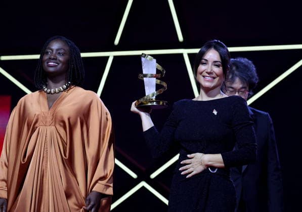 Aïssa Maïga et Erige Sehiri, Etoile dOr lors de la cérémonie de clôture de la 22ème édition du Festival International du Film de Marrakech, Maroc, le 6 décembre 2025 Dominique Jacovides Bestimage Closing ceremony of the 22nd Marrakech International Film Festival, Morocco, on December 6, 2025 Marrakech Maroc  Copyright: xDOMINIQUExJACOVIDESx xBESTIMAGExDOMINIQUExJACOVIDESx xBESTIMAGEx