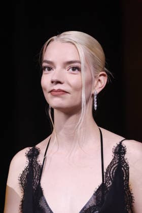 Anya Taylor Joy is seen on stage during the Closing Ceremony during the 22nd Marrakech International Film Festival during the Closing Ceremony during the 22nd Marrakech International Film Festival Marrakech, Morocco 06 12 2025 451320 2025 12 06 MARRAKECH Morocco  Copyright: xRomualdxMeigneuxx xStarfacex STAR_451320_018