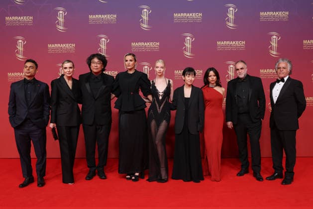Payman Maadi, Mélita Toscan du Plantier, Bong Joon ho, Julia Ducournau, Anya Taylor Joy, Celine Song, Jenna Ortega, Karim Aïnouz and Hakim Belabbes attend the Closing Red Carpet during the 22nd Marrakech International Film Festival Marrakech, Morocco 06 12 2025 451320 2025 12 06 MARRAKECH Morocco  Copyright: xRomualdxMeigneuxx xStarfacex STAR_451320_208