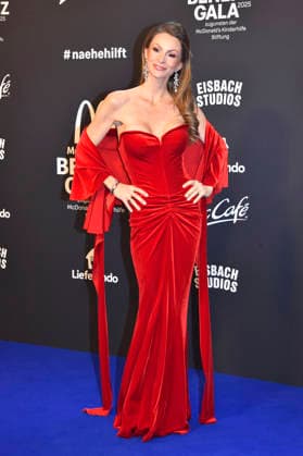 Jana Schölermann at the 20 McDonald s Benefit Gala in favor of the McDonald s Childrens Aid Foundation at the Eisbach Studios Munich, 06 12 2025 Foto:xB.xInsingerx xFuturexImagex mcdonalds_5263