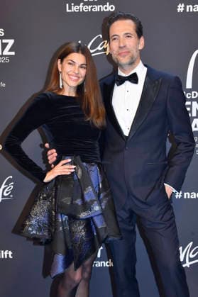 Alexander Mazza with wife Viola Mazza at the 20 McDonald s Benefit Gala in aid of the McDonald s Childrens Aid Foundation at the Eisbach Studios in Munich, 06 12 2025 Foto:xB.xInsingerx xFuturexImagex mcdonalds_5283