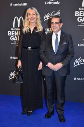 Saskia Greipl Kostantinidis and Stavros Kostantinidis at the 20 McDonald s Benefit Gala in aid of the McDonald s Childrens Aid Foundation at Eisbach Studios Munich, 06 12 2025 Foto:xB.xInsingerx xFuturexImagex mcdonalds_5316