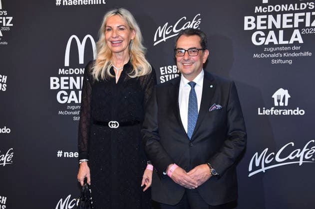 Saskia Greipl Kostantinidis and Stavros Kostantinidis at the 20 McDonald s Benefit Gala in aid of the McDonald s Childrens Aid Foundation at Eisbach Studios Munich, 06 12 2025 Foto:xB.xInsingerx xFuturexImagex mcdonalds_5318