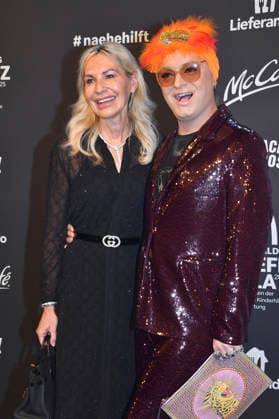 Saskia Greipl Kostantinidis and Julian F M Stoeckel at the 20 McDonald s Benefit Gala in aid of the McDonald s Childrens Aid Foundation at Eisbach Studios Munich, 06 12 2025 Foto:xB.xInsingerx xFuturexImagex mcdonalds_5330