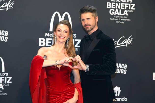Jana Schölermann with husband Thore Schölermann at the 20 McDonald s Benefit Gala in aid of the McDonald s Childrens Aid Foundation at the Eisbach Studios in Munich, 06 12 2025 Foto:xAgenturxWehnertx xGränzdörferx xFuturexImagex mcdonalds_5380