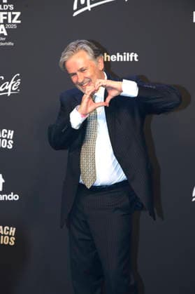 Timothy Peach at the 20 McDonald s Benefit Gala in favor of the McDonald s Childrens Aid Foundation at the Eisbach Studios Munich, 06 12 2025 Foto:xAgenturxWehnertx xGränzdörferx xFuturexImagex mcdonalds_5401