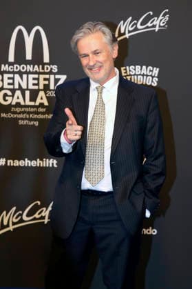 Timothy Peach at the 20 McDonald s Benefit Gala in favor of the McDonald s Childrens Aid Foundation at the Eisbach Studios Munich, 06 12 2025 Foto:xAgenturxWehnertx xGränzdörferx xFuturexImagex mcdonalds_5404