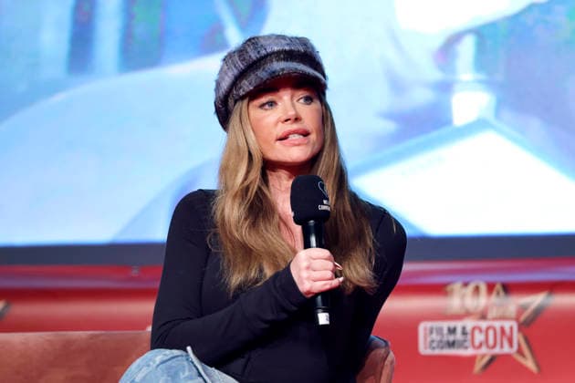 Actress Denise Richards and Starship Troopers at the German Film Comic Con Dortmund at Messe Dortmund Dortmund, 06 12 2025 NRW Germany Copyright: xChristophxHardtx