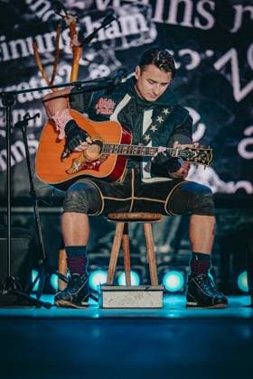 06 12 2025, Flachau, AUT, On the road in Salzburg, Ski Opening 2025, DAY 1, Andreas Gabalier, concert, in the picture Andreas Gabalier,