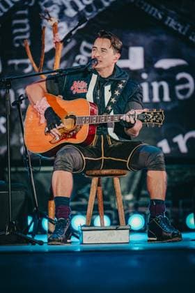 06 12 2025, Flachau, AUT, On the road in Salzburg, Ski Opening 2025, DAY 1, Andreas Gabalier, concert, in the picture Andreas Gabalier,