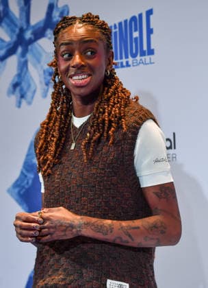 Capital s Jingle Bell Ball 2025 With Barclaycard Sunday - Arrivals Cat Burns attends Capital s Jingle Bell Ball 2025 at The O2 Arena on December 07, 2025 in London, England., Credit:Jules Annan Avalon  Copyright: xJulesxAnnanx xAvalonx 1057408592