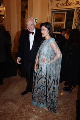 Milan, Guests arrive at the 2025 La Scala Premiere with Shostakovich s opera A Lady Macbeth of the Mtsensk District at Teatro alla Scala. Pictured: Alexander Pereira (former General Manager of Teatro alla Scala), Daniela Weisser  Copyright: xAlessandroxBremecx xipa-agency.netx xx IPA_Agency_IPA68888712