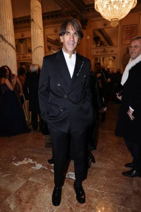 Milan, Guests arrive at the 2025 La Scala Premiere with Shostakovich s opera A Lady Macbeth of the Mtsensk District at Teatro alla Scala. Pictured: Davide Oldani (Italian chef and entrepreneur)  Copyright: xAlessandroxBremecx xipa-agency.netx xx IPA_Agency_IPA68888501