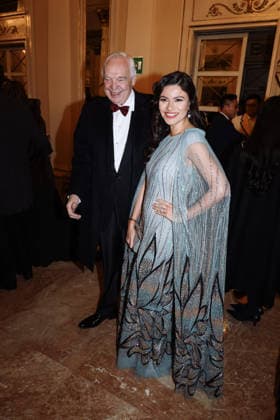 Milan, Guests arrive at the 2025 La Scala Premiere with Shostakovich s opera A Lady Macbeth of the Mtsensk District at Teatro alla Scala. Pictured: Alexander Pereira (former General Manager of Teatro alla Scala), Daniela Weisser  Copyright: xAlessandroxBremecx xipa-agency.netx xx IPA_Agency_IPA68888746