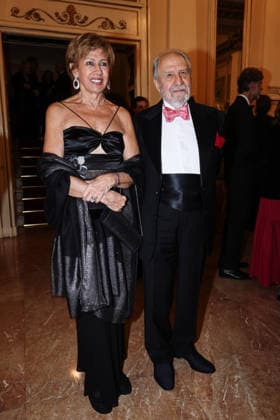 Milan, Guests arrive at the 2025 La Scala Premiere with Shostakovich s opera A Lady Macbeth of the Mtsensk District at Teatro alla Scala. Pictured: Antonio Caprarica (Italian journalist and writer), Iolanta Miroshnikova  Copyright: xAlessandroxBremecx xipa-agency.netx xx IPA_Agency_IPA68888780