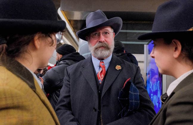 December 7, 2025, New York, New York, USA: For the holiday season the New York Transit Museum and MTA NYC Transit .continue the tradition of Holiday Nostalgia Rides aboard vintage 1930 s, 40s, 50s.train cars. People step back in time, some in period costume, aboard restored .subway cars. New York USA - ZUMAh156 20251207_znp_h156_011 Copyright: xMiloxHessx