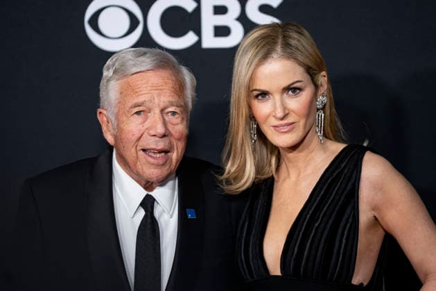 CEO of the New England Patriots Robert Kraft and his wife, Dana Blumberg, arrive on the red carpet for the 48th annual Kennedy Center Honors at the Kennedy Center in Washington DC on Sunday, December 7, 2025. President Donald Trump will host this year s event, which honors songwriter George Strait, actors Michael Crawford and Sylvester Stallone, singer Gloria Gaynor, and the rock band Kiss.  WAP20251207538 BONNIExCASH